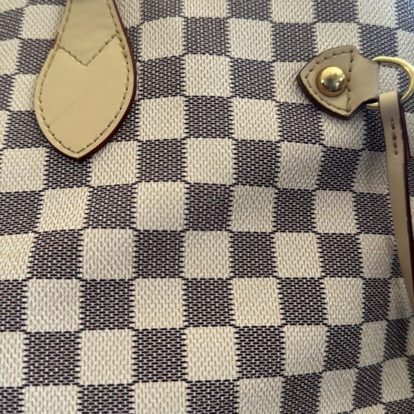 Daisy Rose cream checkered tote - Picture 2 of 9